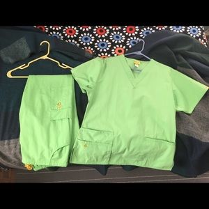 NWOT Green scrub set ($40 value)